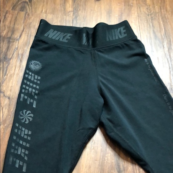 Nike Black leggings - Picture 3 of 8
